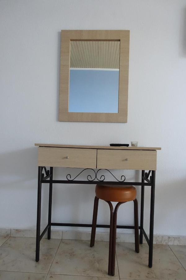 Ermioni Apartments Vrasná Kültér fotó