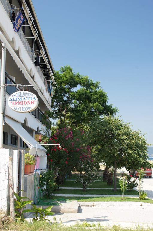 Ermioni Apartments Vrasná Kültér fotó