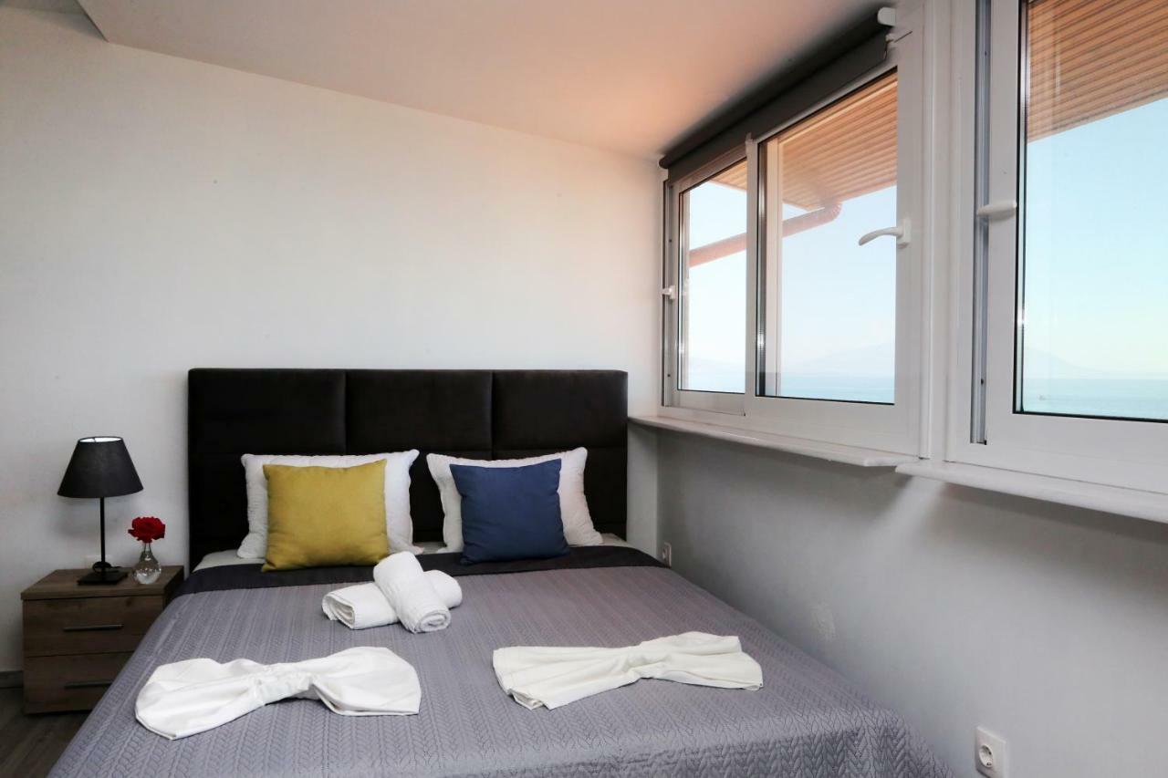 Ermioni Apartments Vrasná Kültér fotó